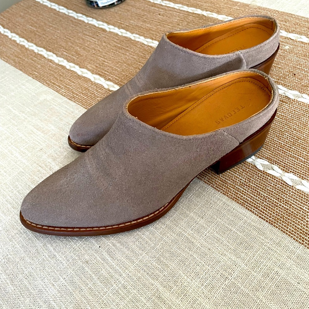 The Sophie Suede Tecovas Mule